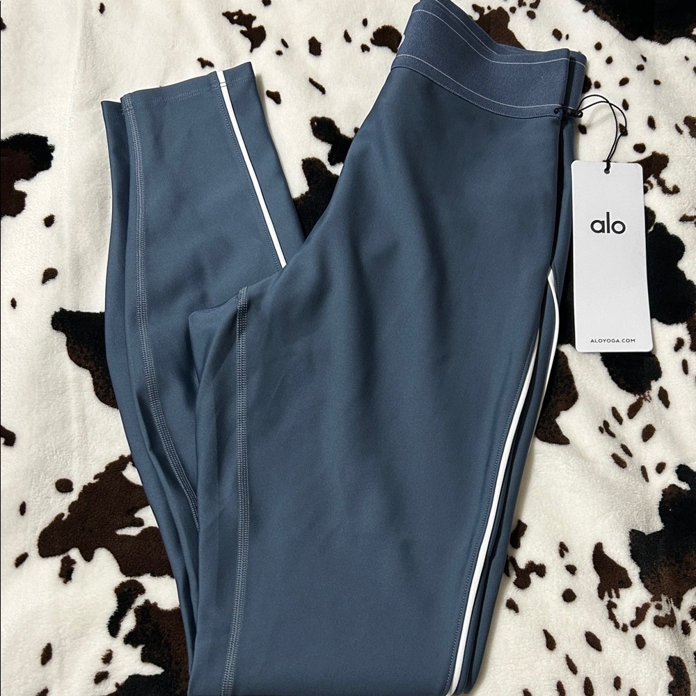ALO Yoga Slate Blue Leggings with White Side Piping